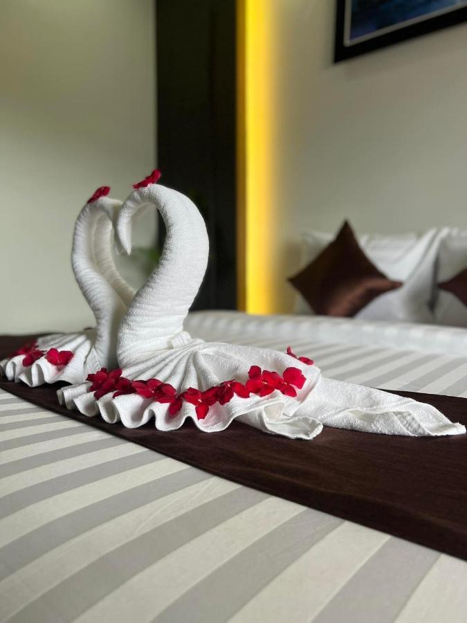 The Moon Kampot Boutique Hotel Ngoại thất bức ảnh