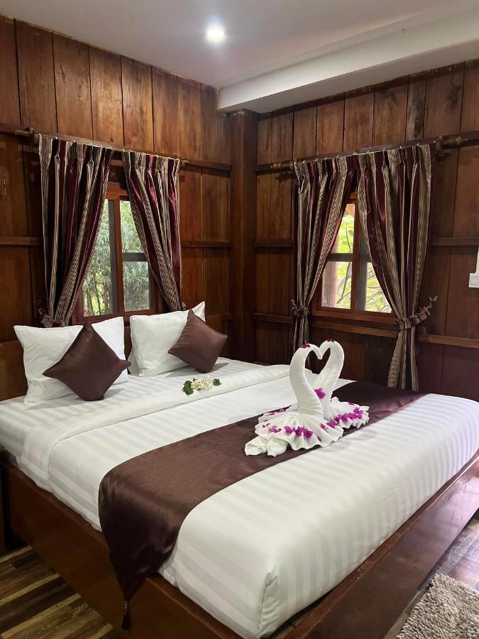 The Moon Kampot Boutique Hotel Ngoại thất bức ảnh