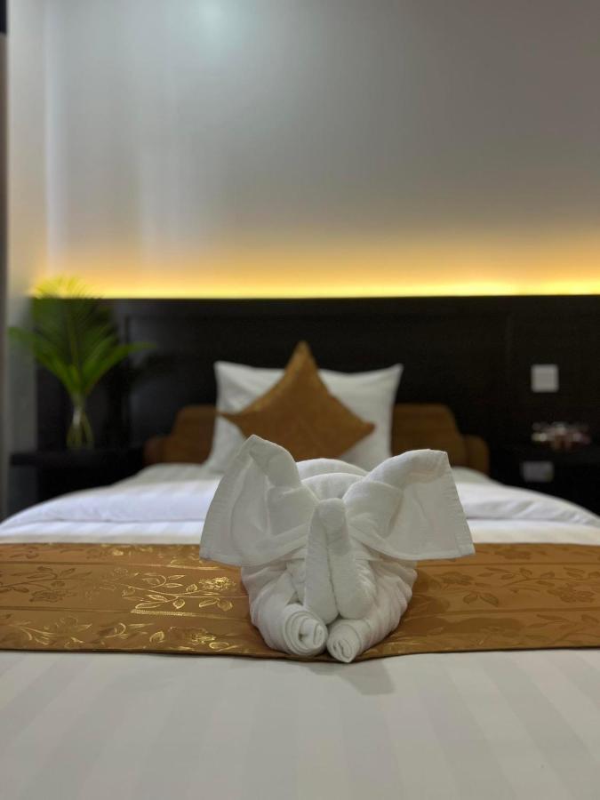 The Moon Kampot Boutique Hotel Ngoại thất bức ảnh