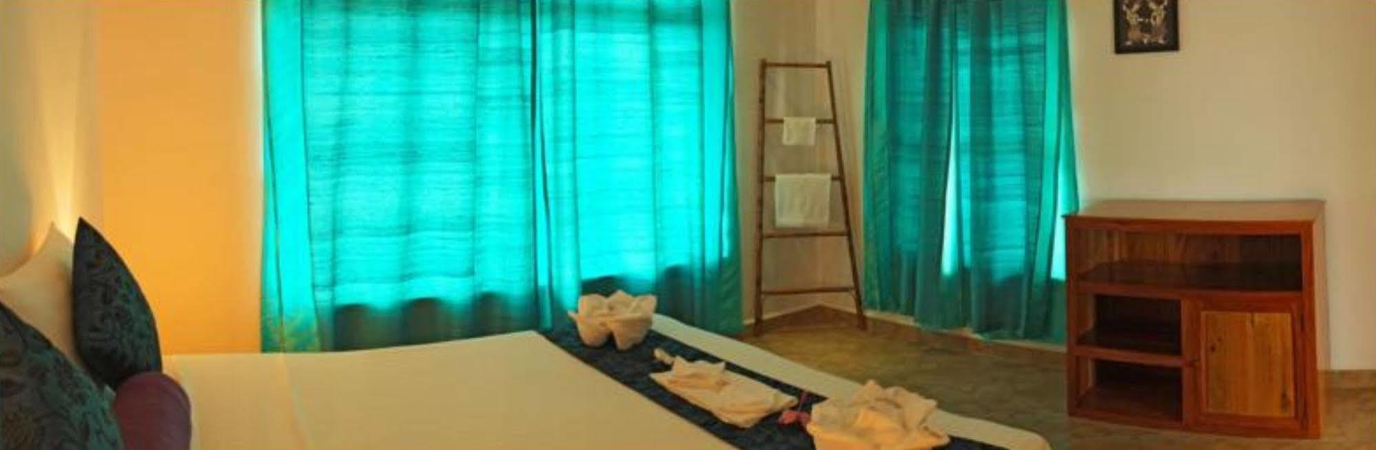 The Moon Kampot Boutique Hotel Ngoại thất bức ảnh